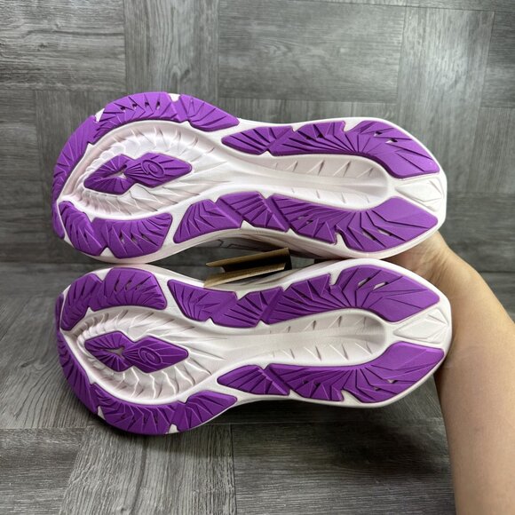 Asics NovaBlast 4 Women's size 9 Light Grey Purple Pink Running Shoes - Picture 7 of 8